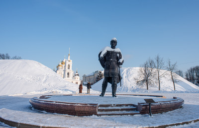 Дмитров, памятник Юрию Долгорукому