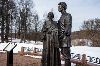 Усадьба капитана Ивана Тараканова, Церковь Михаила Архангела