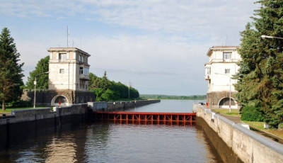 Теплоходные прогулки в Дубне