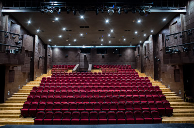 Химки, театр «Наш Дом», большая сцена