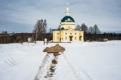 Усадьба капитана Ивана Тараканова, Церковь Михаила Архангела
