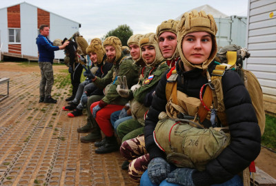 Прыжки с парашютом в Ватулино