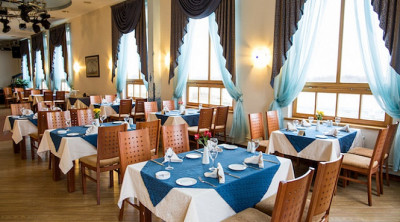 Отель «40-й меридиан Яхт-клуб»