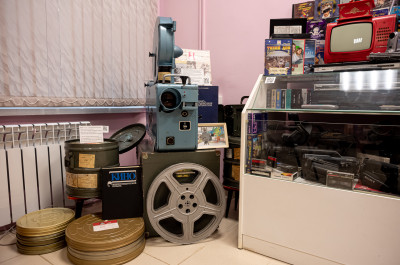 Выставка истории кинематографии в Долгопрудном, уникальный кинопроектор КН-17М