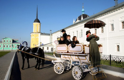 Культурный центр «Лига», Туристическое агентство «Лига-тур»