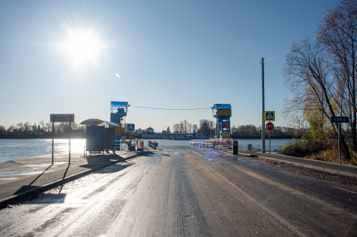Дединово, паромная переправа, река Ока