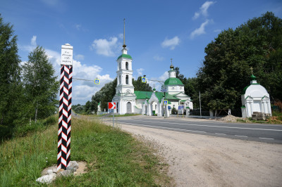 Село Спас-Угол, Церковь Преображения Господня