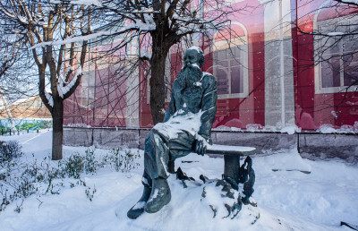 Дмитров, Памятник П. А. Кропоткину