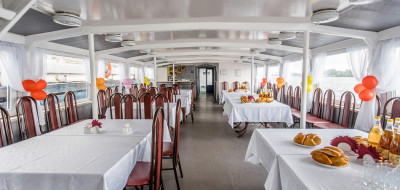 Теплоходные прогулки в Дубне