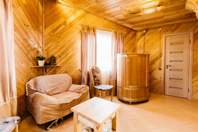 Отель «Лачи»