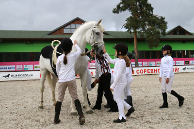 Конноспортивный клуб «Белая Дача»