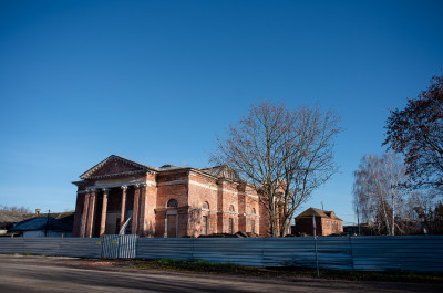 Дединово, Церковь Воскресения Христова