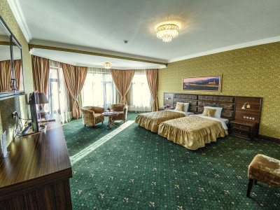 Отель «Авшар Клаб»