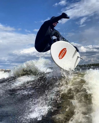 Катерный вейк-клуб Wave Motion