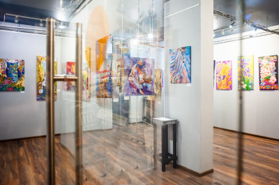 Химки,галерея современного искусства «Мост»