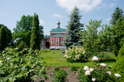 Павловский Посад, Покровско-Васильевский монастырь