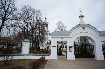 Храм похвалы Пресвятой Богородицы в Дубне