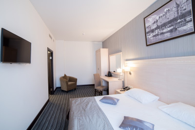 Отель Искра