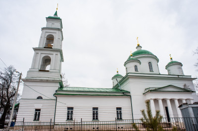 Весенние виды Церкви Успения Пресвятой Богородицы в Подсосино