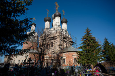 Дединово, Троицкая Церковь