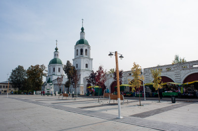 Зарайск, площадь Революции, Церковь Троицы Живоначальной (Троицкая церковь)
