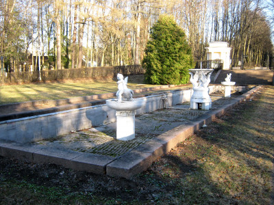 Усадьба Введенское, Фонтан в верхнем парке