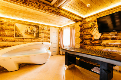 Отель «Лачи»