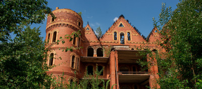 Заброшенный замок мафиози в Мытищах