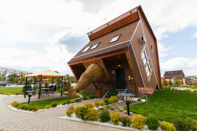 Отель «Лачи»