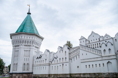 Николо-Угрешский монастырь в Дзержинском