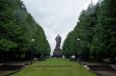 Дубна, Волга, памятник Ленину