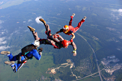 Прыжки с парашютом в «Аэрограде Коломна»