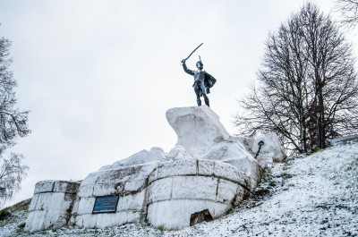 Верея, памятник И.С. Дорохову